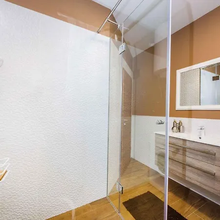 Appartement In Poljana/insel Ugljan 34485 *